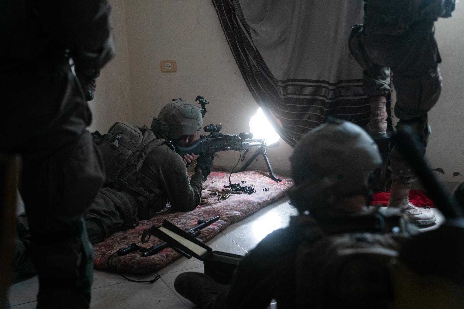 Vojáci brigády komandos v Pásmu Gazy. 16. 11. 2023. Foto: Izraelské obranné síly