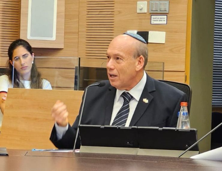 Státní kontrolor Matanjahu Englman hovoří k finančnímu výboru Knesetu. 20. 12. 2023. Foto: Úřad státního kotrolora