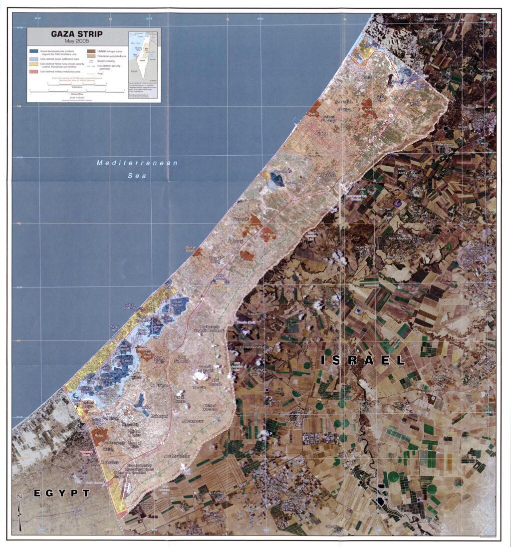 Izraelské obce v Pásmu Gazy (modře) před jejich předáním Palestinské správě v roce 2005. Zdroj: CIA via Wikipedia